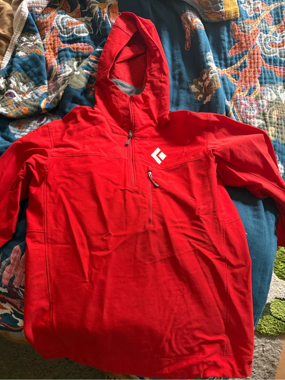Black Diamond Red Pullover Windbreaker/ Rain Coat